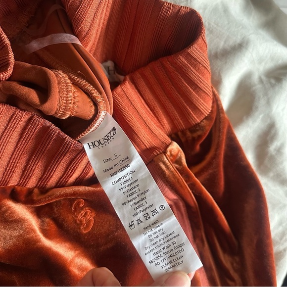 House of CB London Velour Track Sporty Chic Joggers in Rust Orange Size Small - Picture 12 of 12
